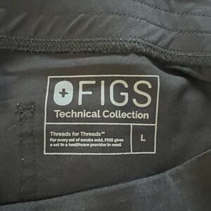 Used Figs  black large Livingston scrub pants